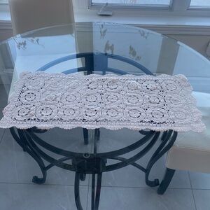 Vintage crochet rectangular creme doily W: 12.5”
L: 29.5”